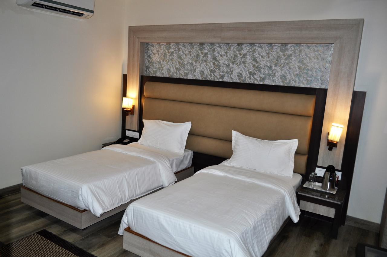 Hotel Continental Blue Bikaner Luaran gambar