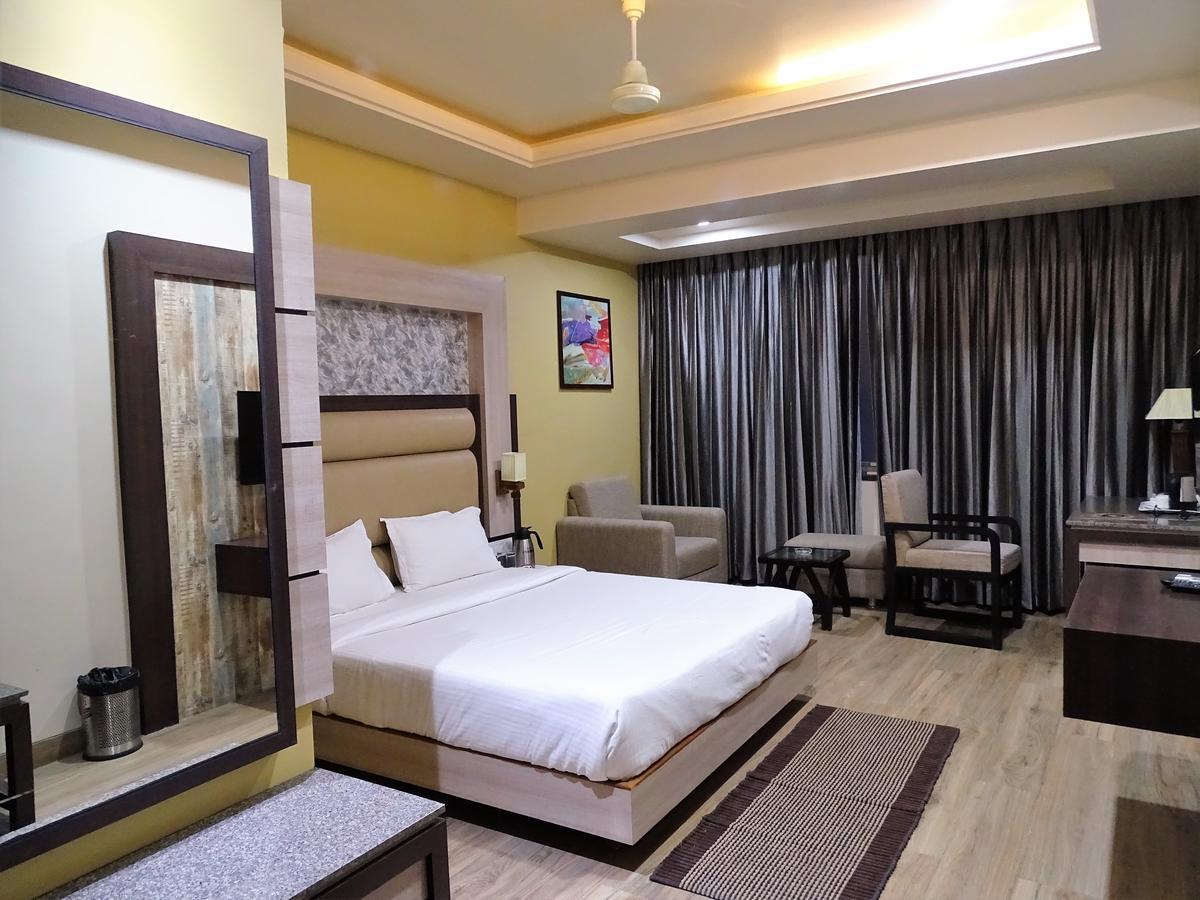 Hotel Continental Blue Bikaner Luaran gambar